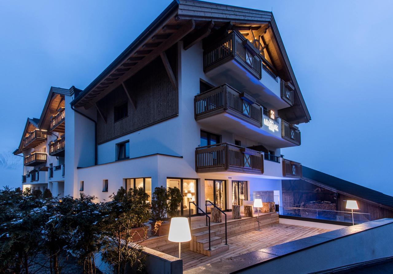 Hotel Bergblick 4 Sterne Superior Fiss Ngoại thất bức ảnh