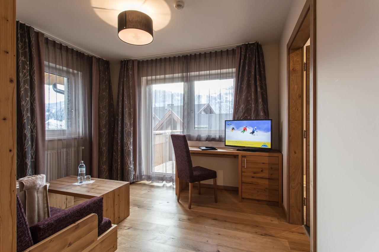 Hotel Bergblick 4 Sterne Superior Fiss Ngoại thất bức ảnh