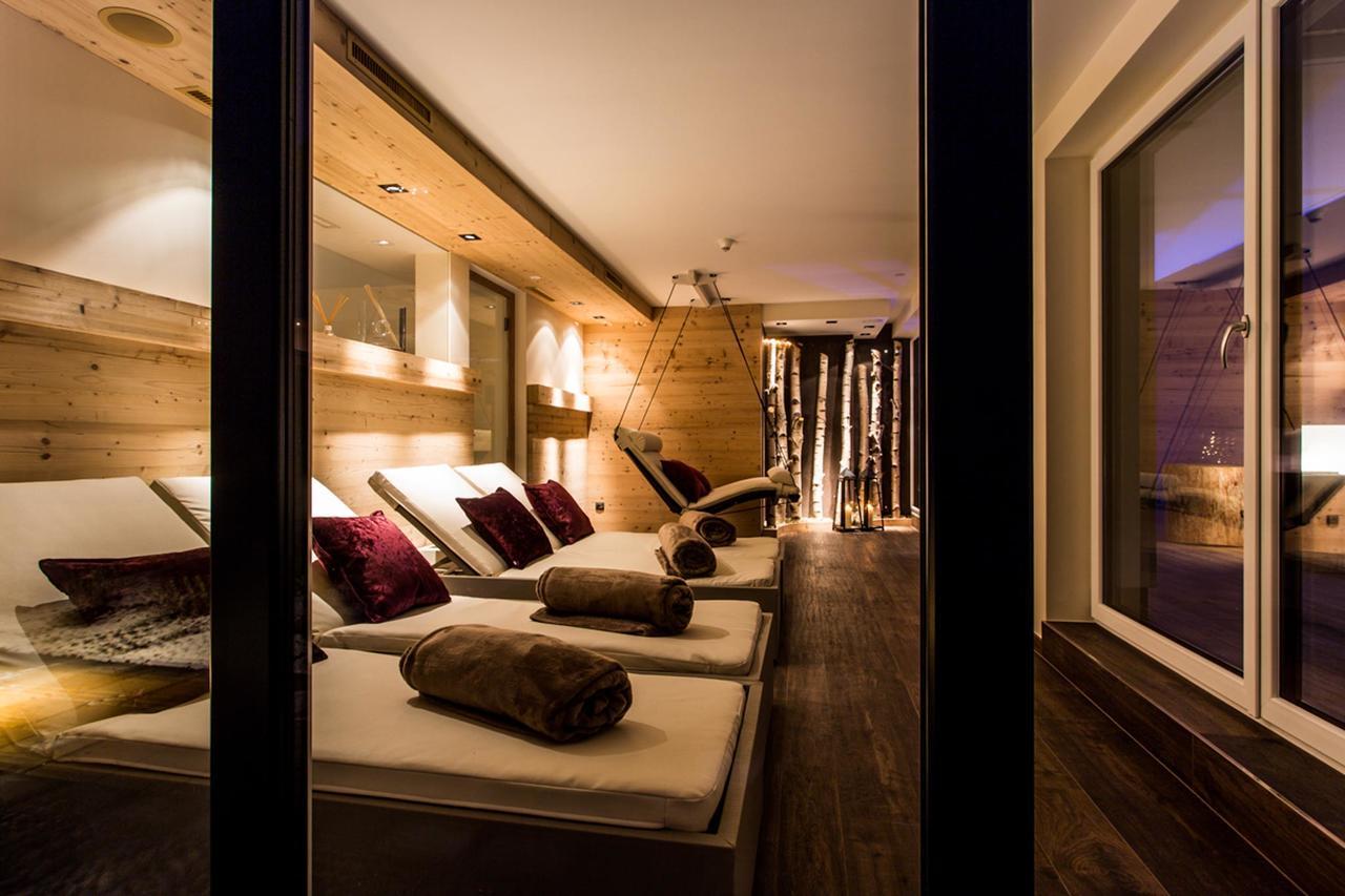 Hotel Bergblick 4 Sterne Superior Fiss Ngoại thất bức ảnh